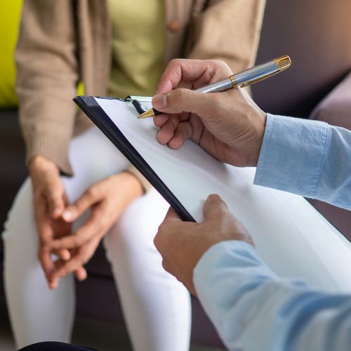 A therapist practices narrative therapy with her client.